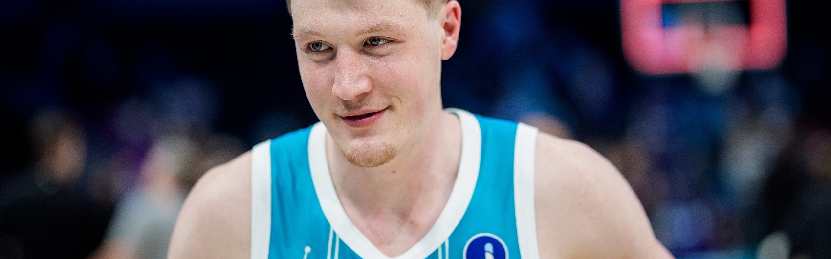 NBA最后一期新秀榜：克尼佩尔稳居榜首 弗拉格&amp;埃奇库姆紧随其后